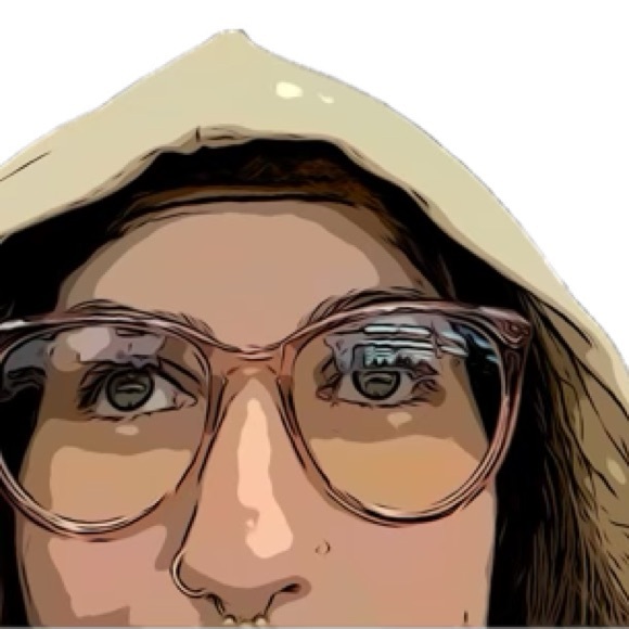 Meet your Posher, Kelly May๐ - Picture 1 of 16